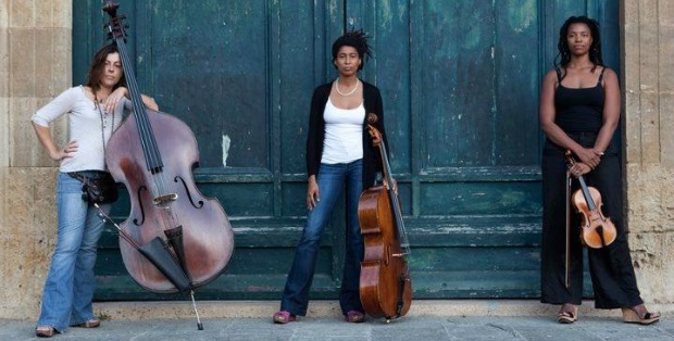 hear-in-now-press-photo753537603