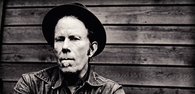 tom_waits_2011_hawaiian_lost_archive_blogspot