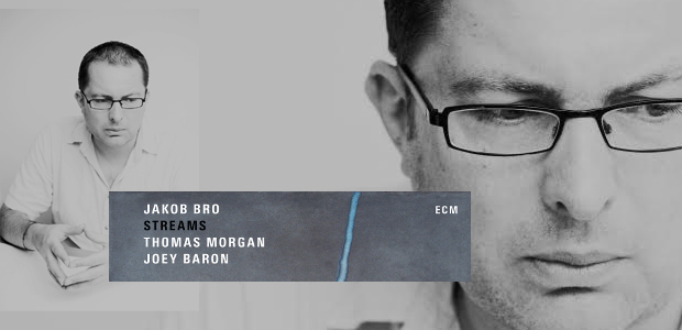 piorem i klawiaturem pocztalny copy